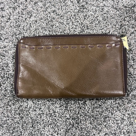 Hobo Leather HONOR Wallet Color MINK Retails For  $118 Mid Size - Picture 1 of 7